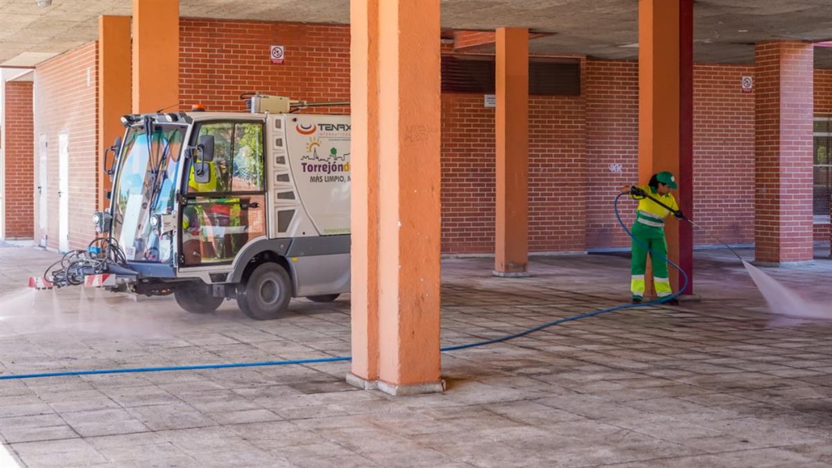 Para mejorar la convivencia en las tres promociones de la Agencia de Vivienda Social