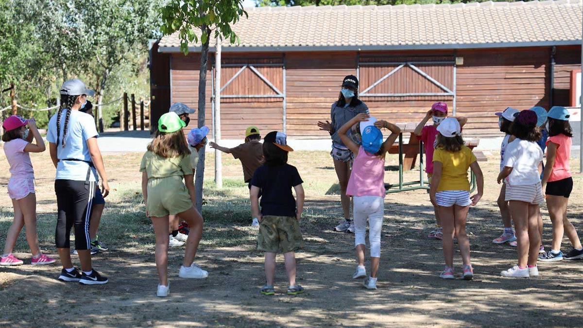 Se trata de programa de conciliación familiar que todos los años organiza el Ayuntamiento para facilitar el día a día de los trabajadores en estas semanas sin colegios