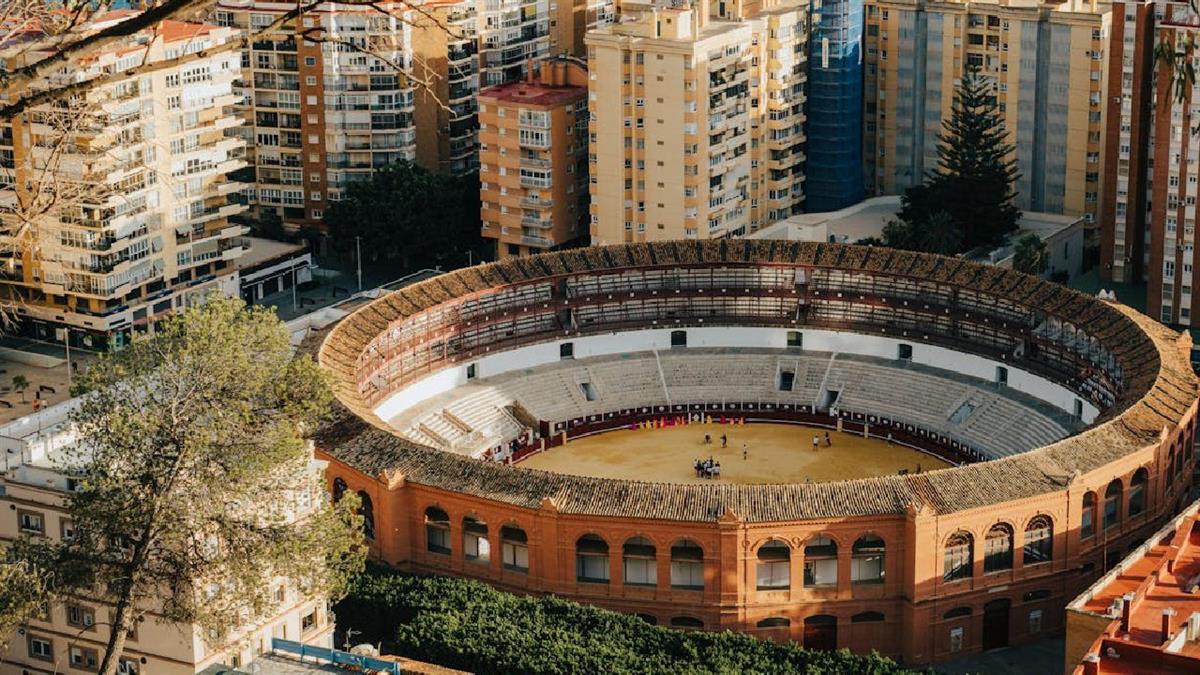 El Ayuntamiento ha organizado estas jornadas con el estreno del maestro Cayetano Rivera Ordóñez