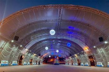 Se ha instalado una gran carpa en el recinto ferial