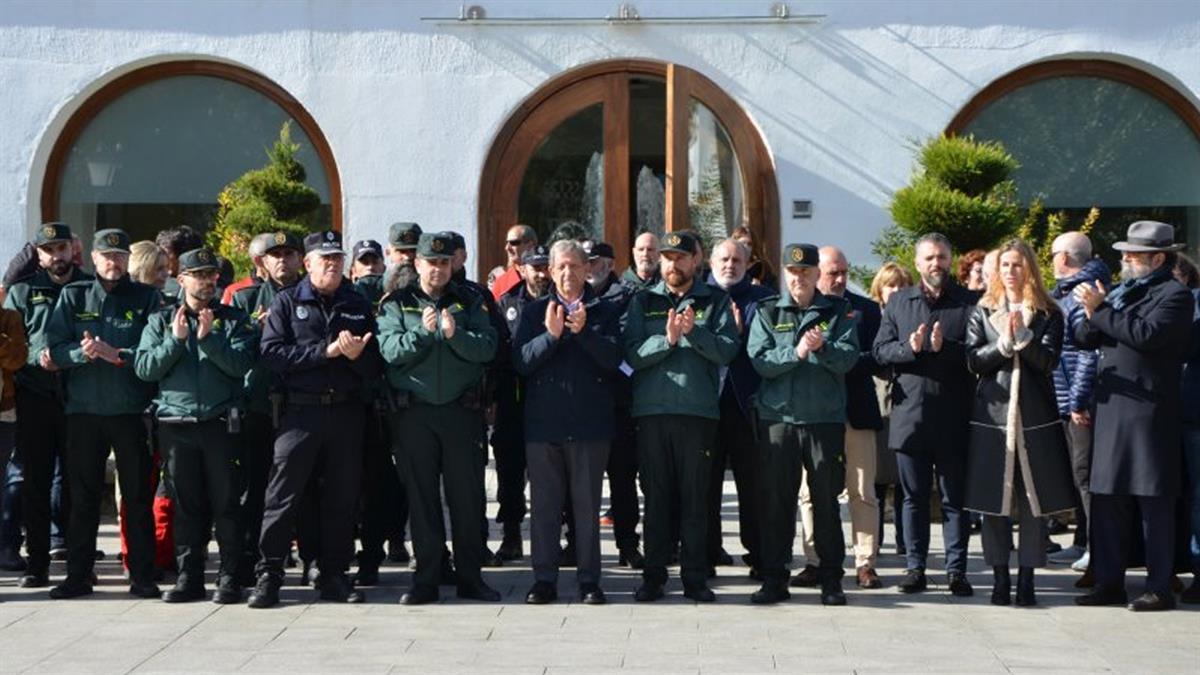 Se ha convocado una concentración silenciosa en la plaza de España por la muerte de dos guardias civiles