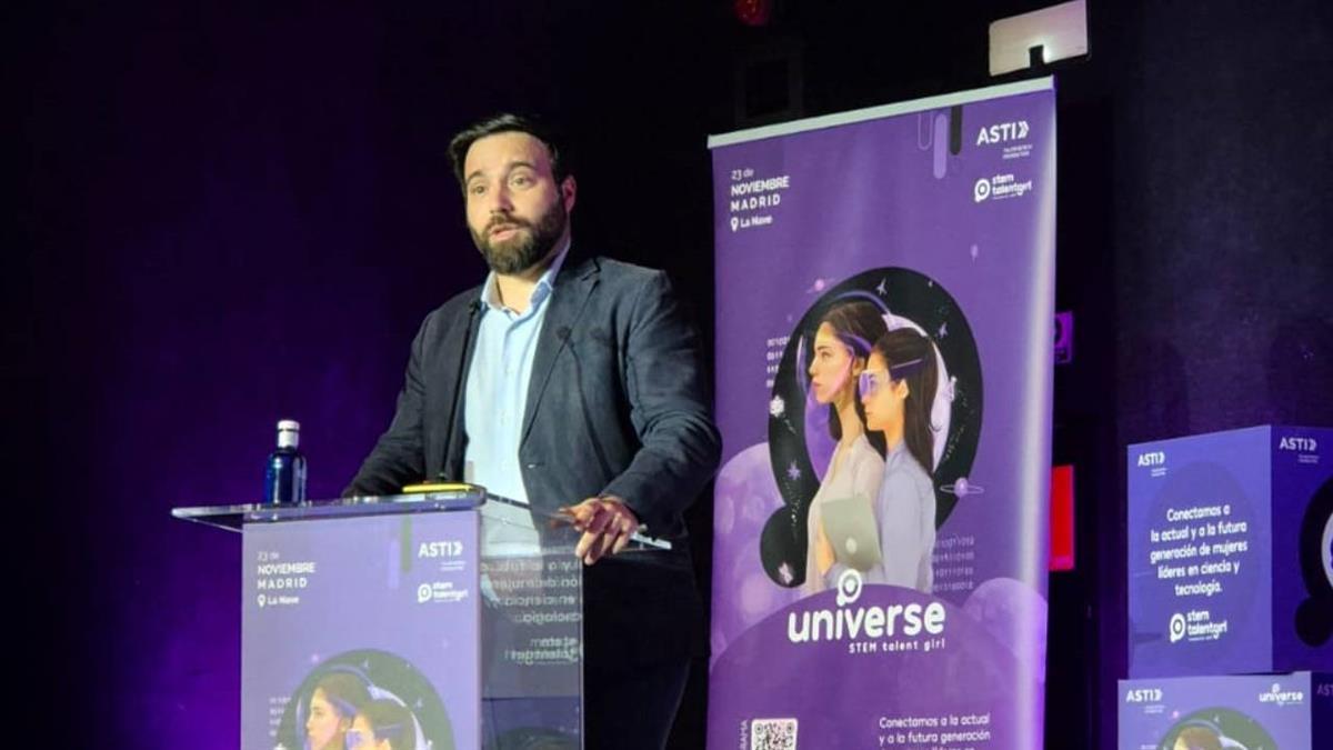 El concejal de Innovación y Emprendimiento ha participado en Universe Talent Girl