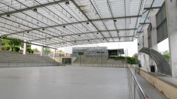 El Ayuntamiento mejorará la pista y el graderío del polideportivo del Cerro de la Mina de Majadahonda