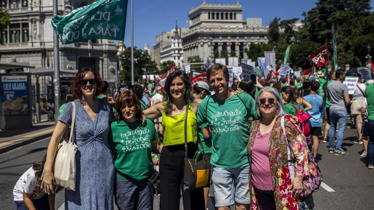 La portavoz de la formación en la Asamblea de Madrid, Manuela Bergerot, afirma que piden “dos cosas muy simples”