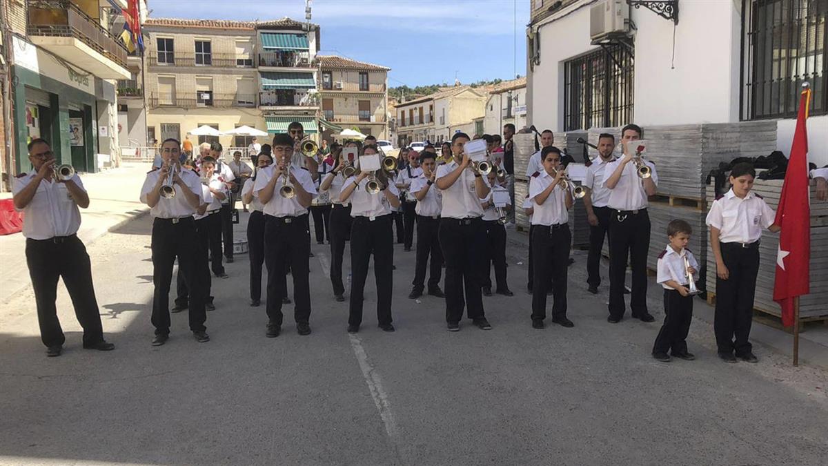 Se podrá asistir a un pasacalles, un acto oficial y el baile y cante de los Mayos