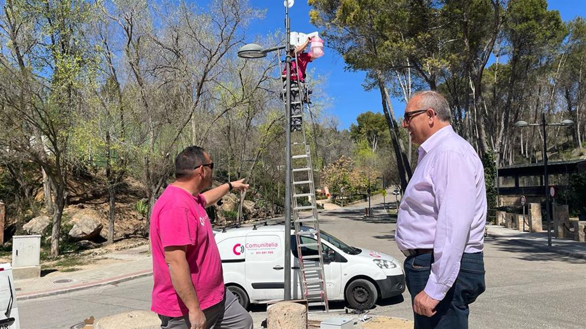 Se han ubicado en puntos estratégicos como en los accesos al municipio, al colegio, El Bosque, o en la Plaza Mayor 