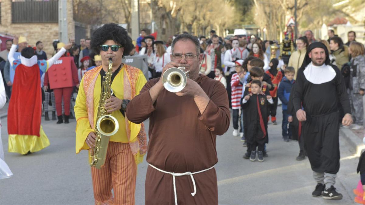 El ayuntamiento presenta el pasacalles y el concurso de disfraces