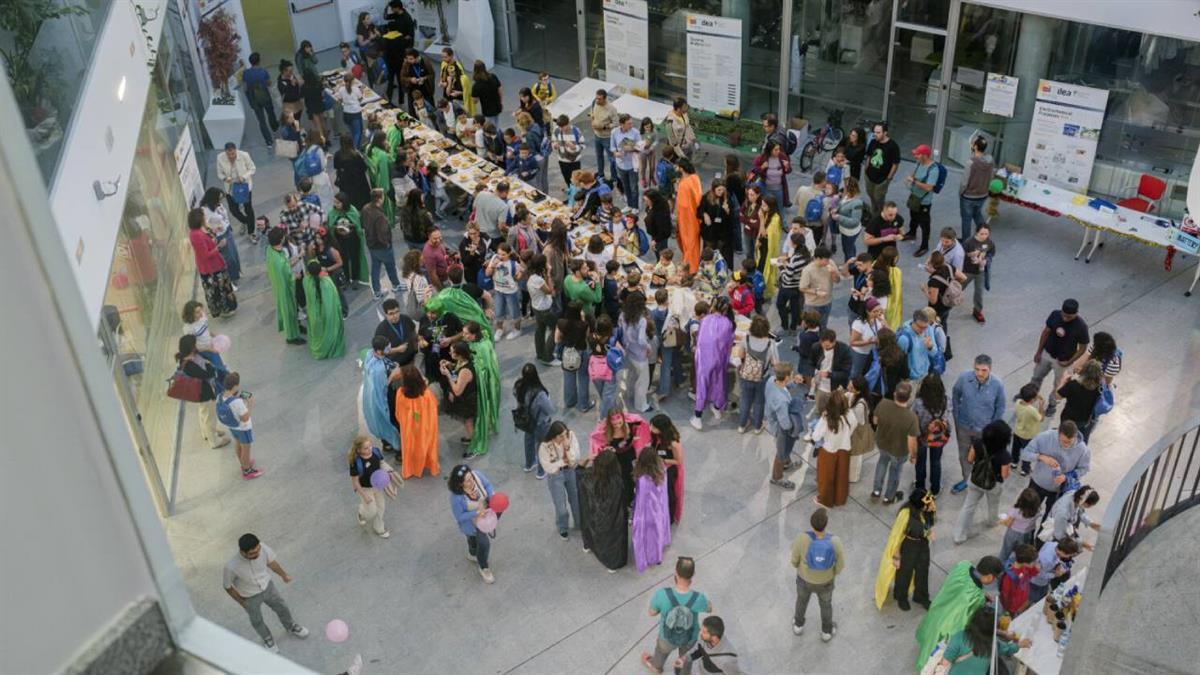 El centro aunó ciencia y diversión con el evento «Guardianes energéticos: construyendo un futuro sostenible» 