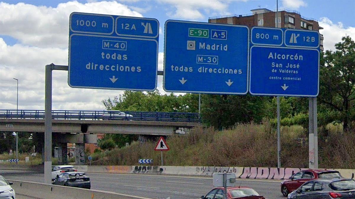 El área dirigida por Óscar Puente invierte más de cinco millones de euros para mejorar la seguridad de esta carretera