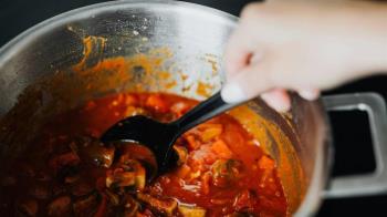 Desde garbanzos estofados con callos hasta guiso con pulpo y langostinos; ¿te lo vas a perder?