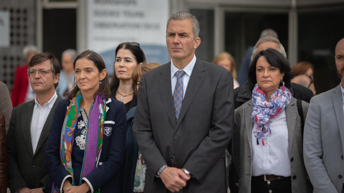 El grupo municipal acude al minuto de silencio convocado por el Ayuntamiento de Madrid