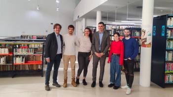 El presidente del Gobierno se reunió con cuatro estudiantes de Fuenlabrada que han cursado sus estudios con beca del ministerio