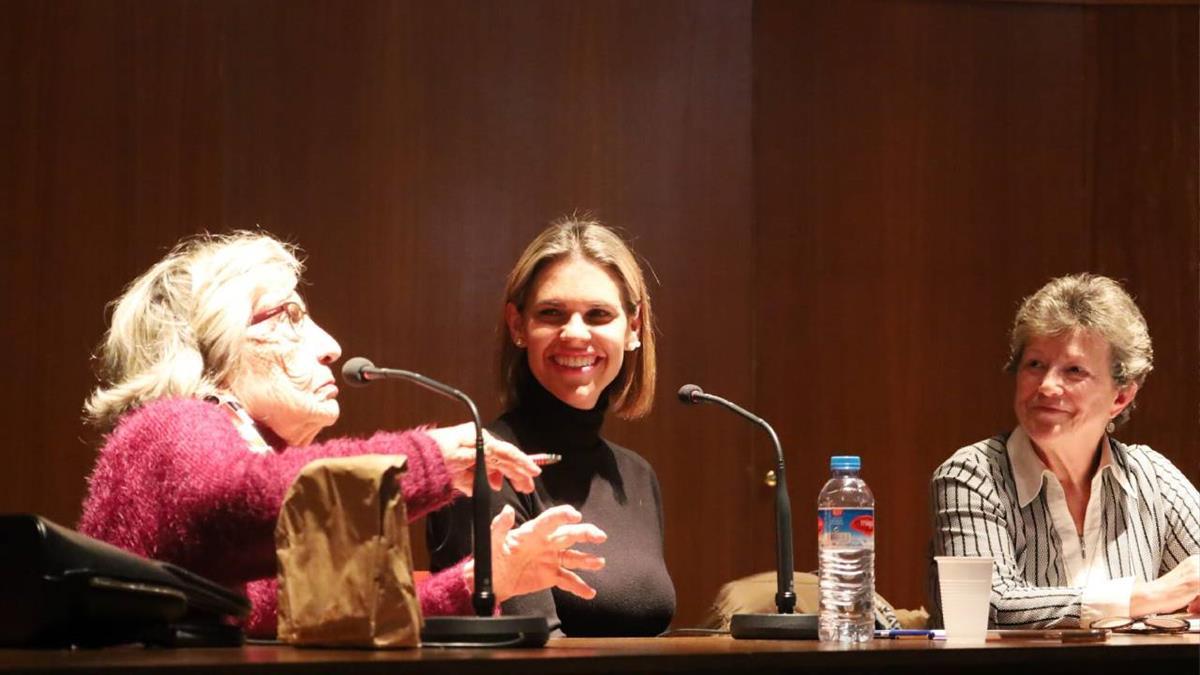 Durante su intervención en un encuentro con la Asociación de Mujeres Demócratas Independientes Complutenses de Alcalá