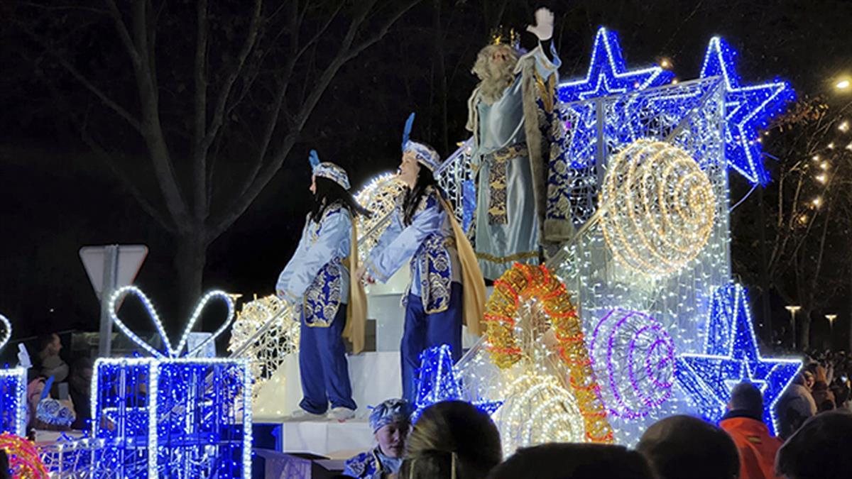 Sus Majestades finalizarán su recorrido en la Plaza de la Constitución