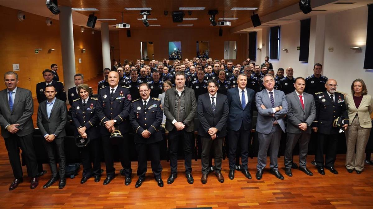 Este reconocimiento se ha entregado a la XXXVIII promoción de la Policía Municipal de Madrid