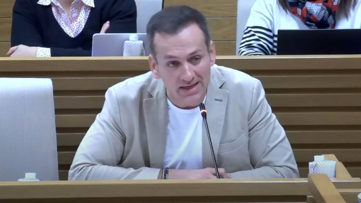 El PP muestra su apoyo en el Pleno a las maestras de las escuelas infantiles que la alcaldesa “echó a la calle”