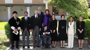 Sus Majestades los Reyes, don Felipe y doña Letizia, presidieron este acto en el Paraninfo de la Universidad Cisneriana