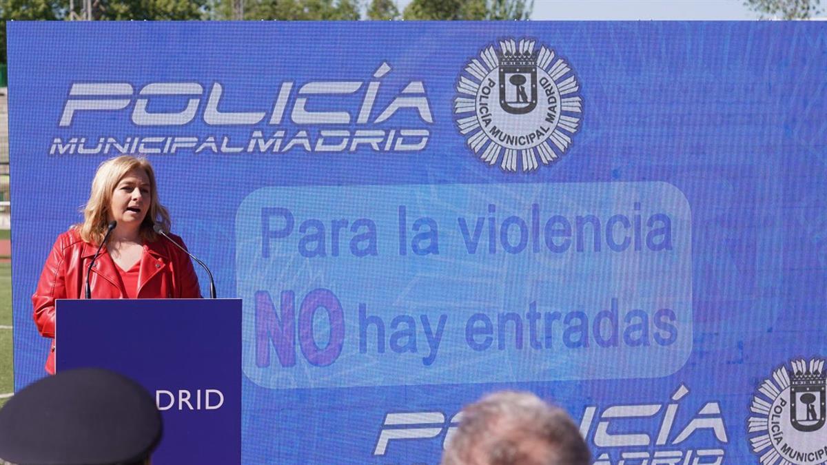 La vicealcaldesa y alcaldesa en funciones ha supervisado la campaña de Policía Municipal y Deporte para fomentar buenas prácticas en torneos municipales
