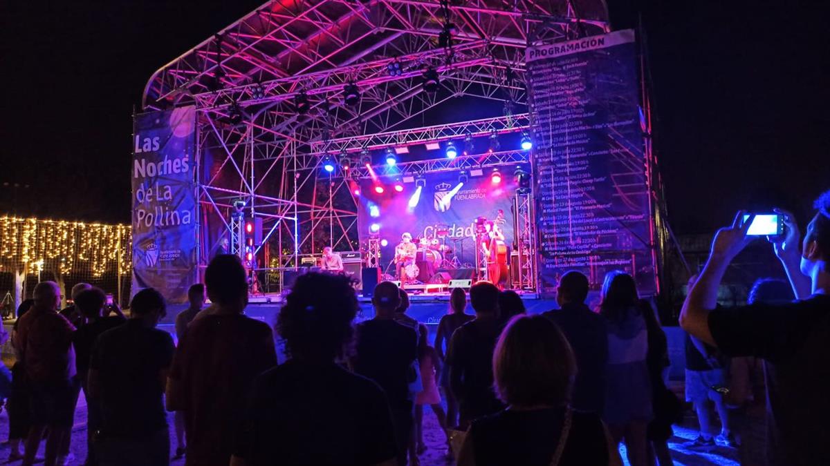 Cine de verano, danza, magia, circo y conciertos al aire libre llegan a diversas plazas y parques de la ciudad durante julio y agosto