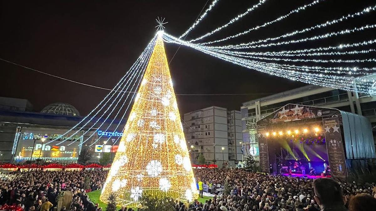 El Ayuntamiento ofrece acompañamiento emocional y menús especiales para las fiestas a personas mayores o dependientes gracias a ‘Navidades en compañía’