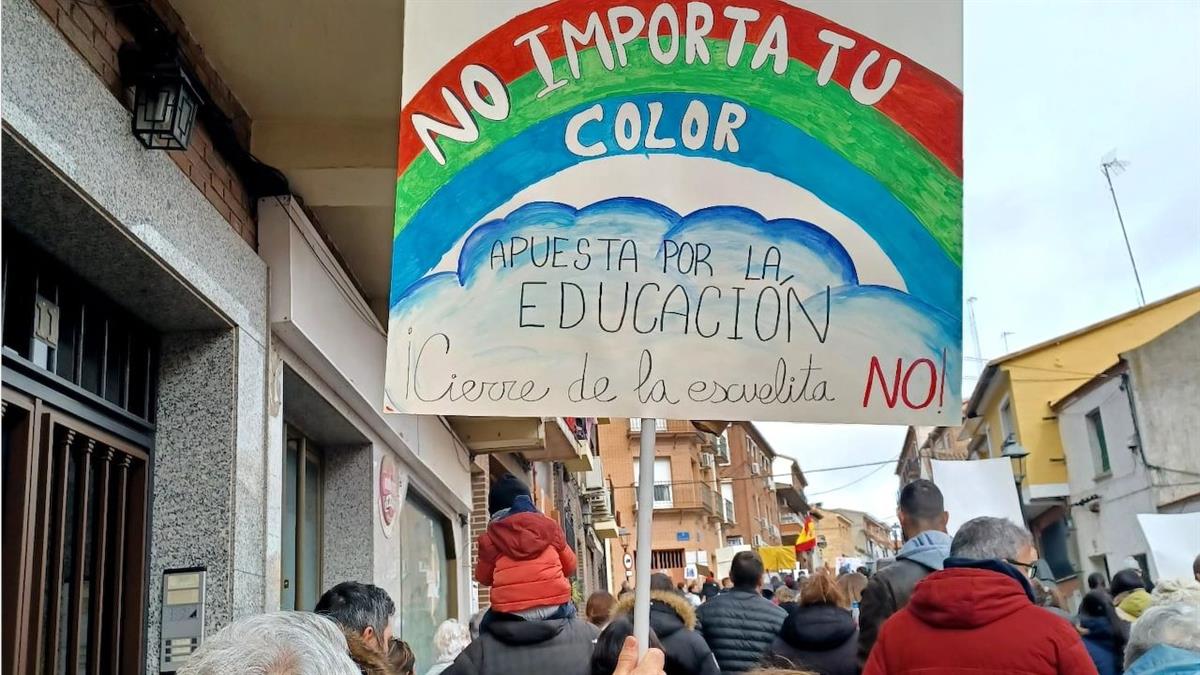 El centro educativo celebró un consejo extraordinario para abordar la situación