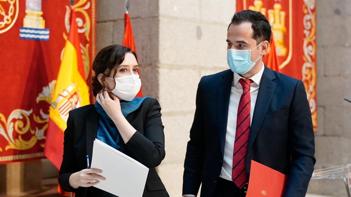 Al parecer, ambos partidos firmaron un acuerdo para llevar a cabo mociones de censura en Madrid, Murcia y algunas localidades gobernadas por el PP