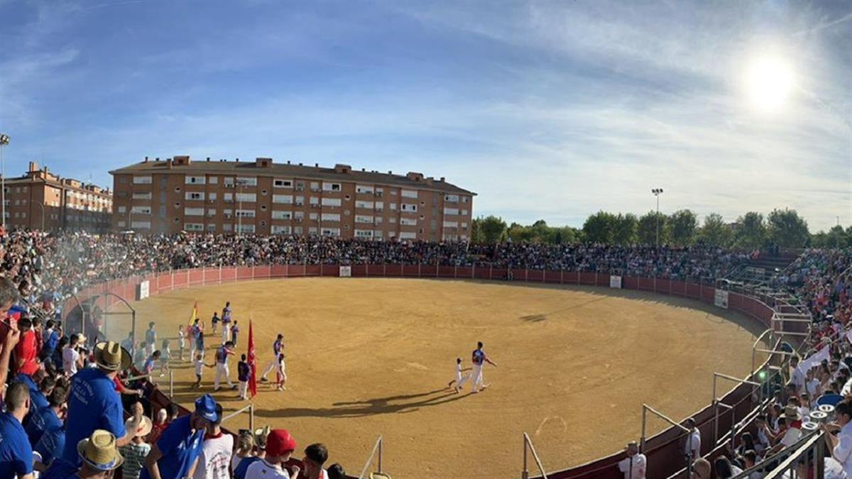 Presentaron una para defender la tauromaquia y otra para mejorar la Red de Cercanías