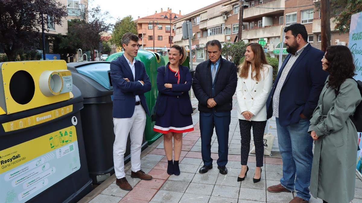 El Ayuntamiento implanta un sistema de recompensas con 15 contenedores de reciclaje inteligente