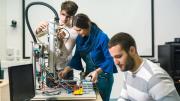 La Comunidad de Madrid reestructura 34 planes de estudios