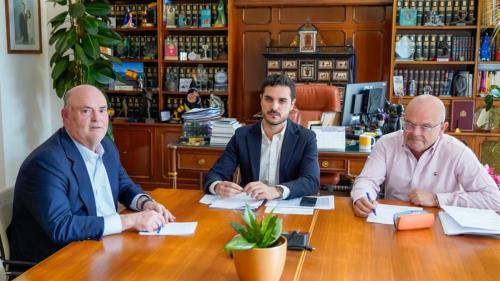 Alejandro Navarro solicita una mejora de las condiciones laborales del personal sanitario 