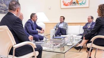 Bautista se ha reunido con Almeida para coordinar la movilidad entre ambos municipios