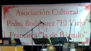 El ayuntamiento cumple el compromiso con la Asociación Cultural Pedro RodrÍguez ‘El Viejo’ y Francisca ‘la de Bártulo’ 