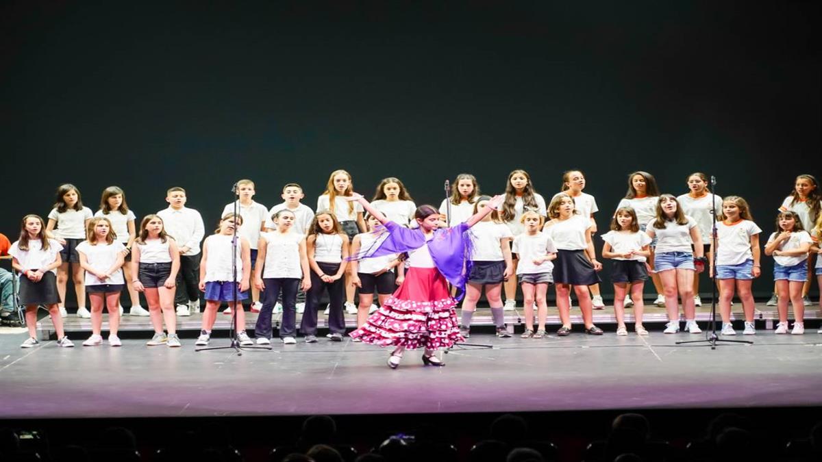 La cita se presentó en el Teatro Municipal José María Rodero 