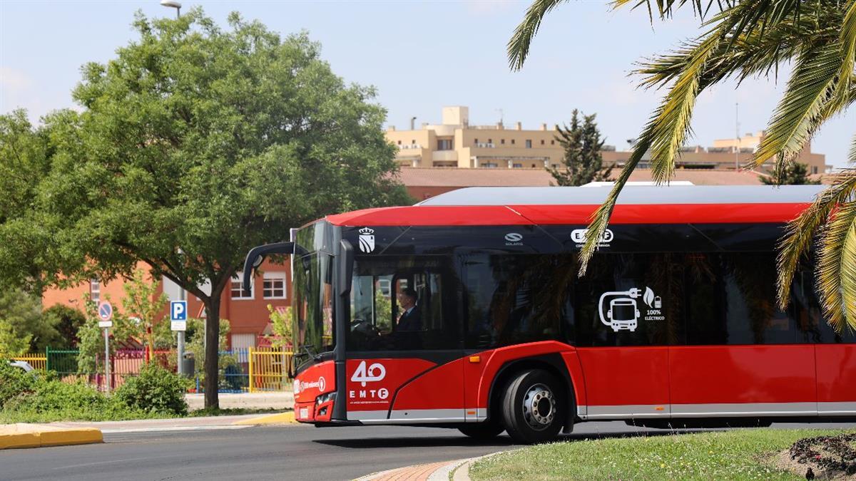 Las seis líneas municipales verán alterados sus horarios