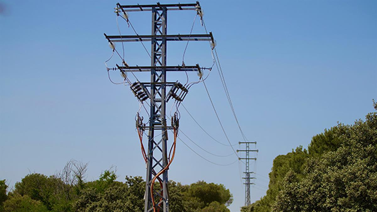 Cerca de 640 metros de línea eléctrica pasarán a ser subterráneas