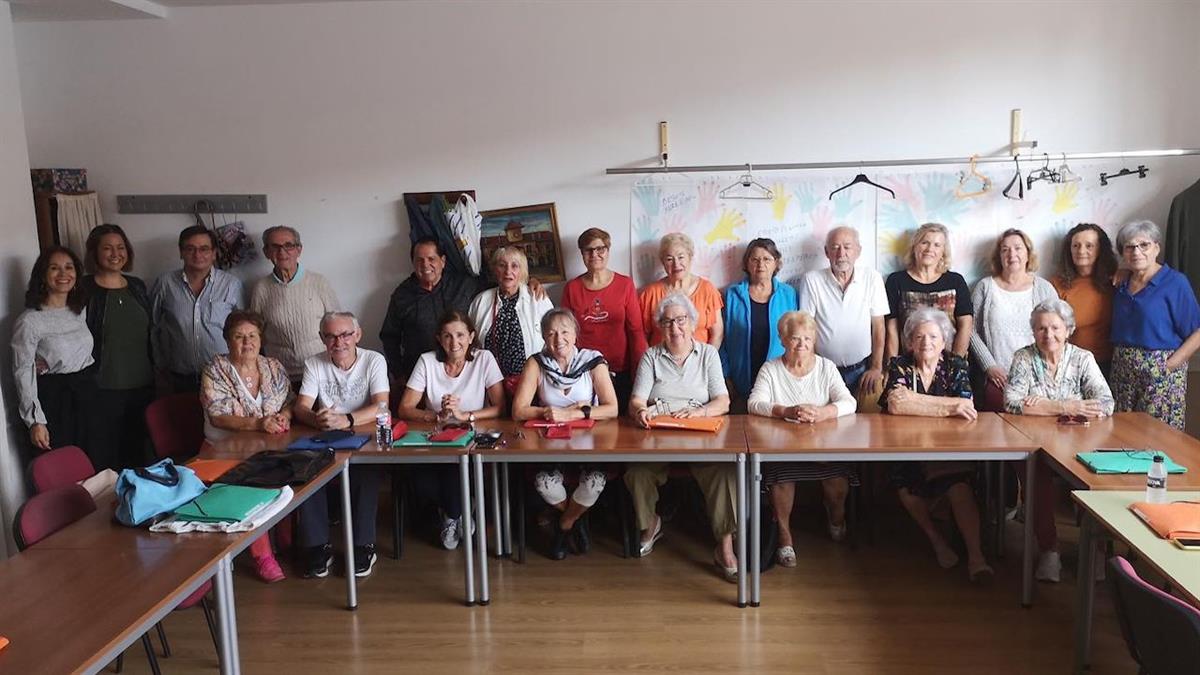 Organizados por el Centro de Mayores se celebran los lunes por la mañana