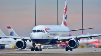 Sea cual sea la época del año en la que viajes, es posible que alguna vez hayas tenido que lidiar con el retraso de un vuelo