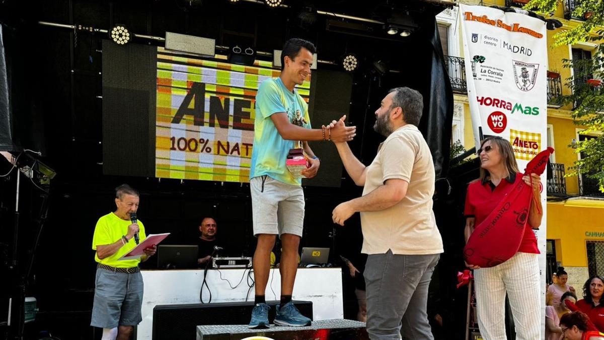 Carlos Segura, concejal de Centro, ha participado en la entrega de premios
