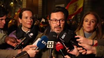 El cabeza de VOX en la Comunidad de Madrid y portavoz nacional acude a la manifestación de Ferraz