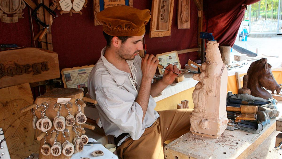 Música, piezas teatrales, juglares, magia y exhibiciones de esgrima y ajedrez medieval, entre las actividades 