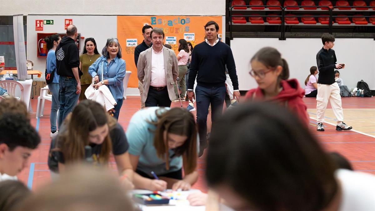 El Polideportivo de La Luz, ha servido de espacio de interrelación entre estudiantes de distintos centros, fuera del espacio escolar